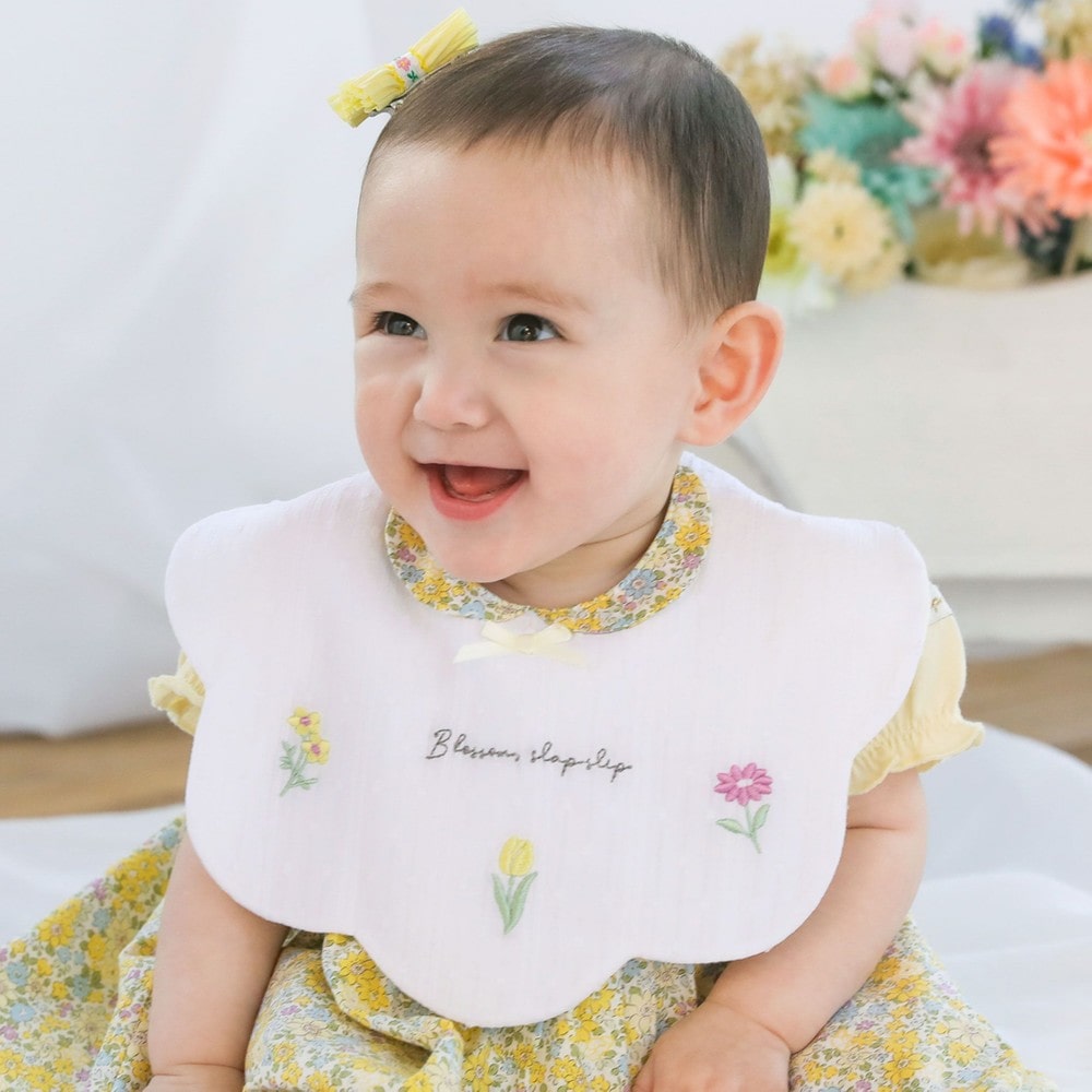 お揃い】花柄襟付スカラップ型スタイベビー(ﾜﾝｻｲｽﾞ イエロー系