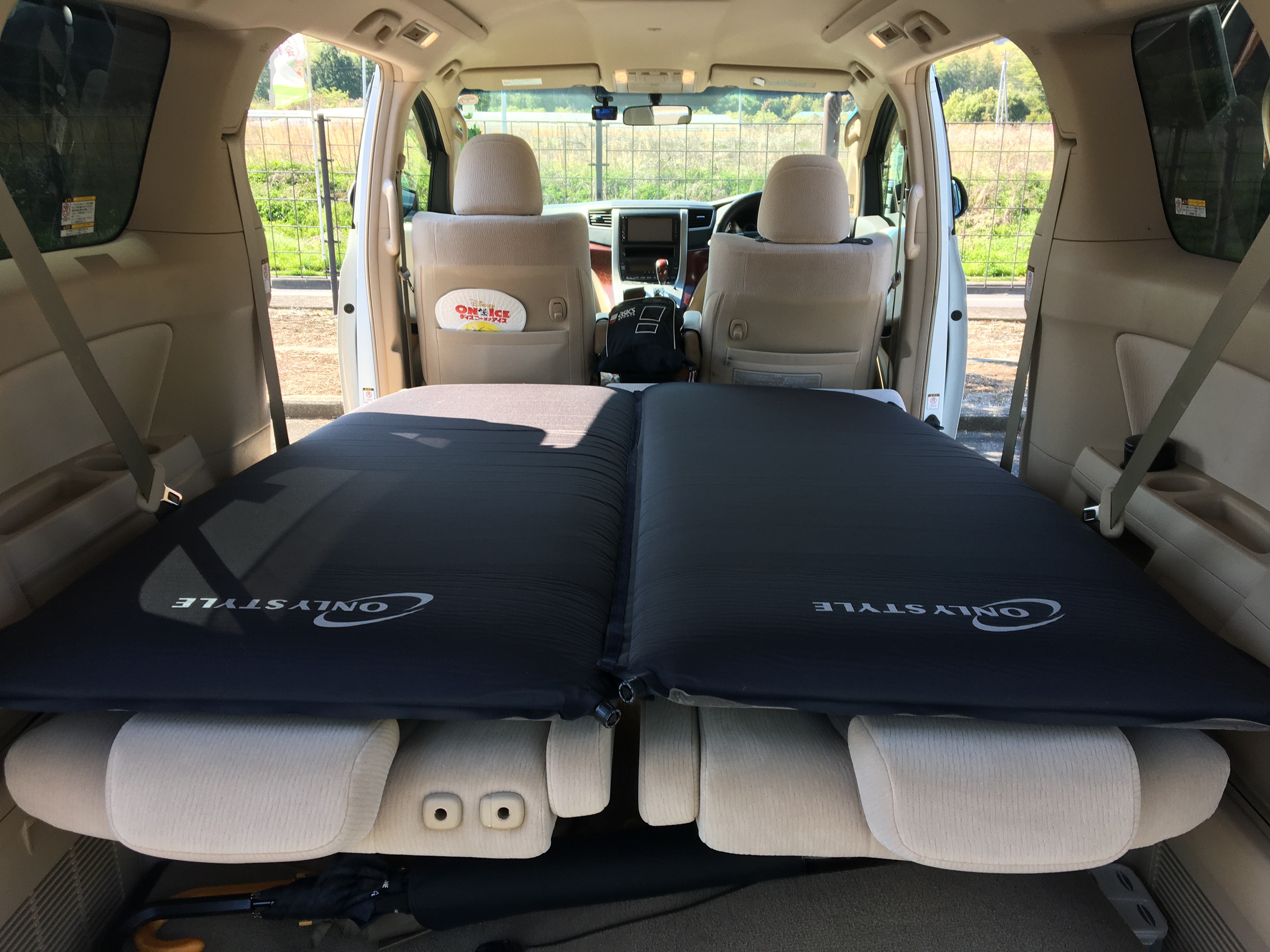 トヨタ TOYOTA ヴェルファイア （車中泊専用マットレビュー） | 車中泊