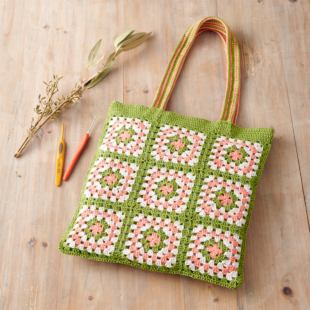 グラニースクエアモチーフのバッグ | 手作りレシピ | クロバー株式会社