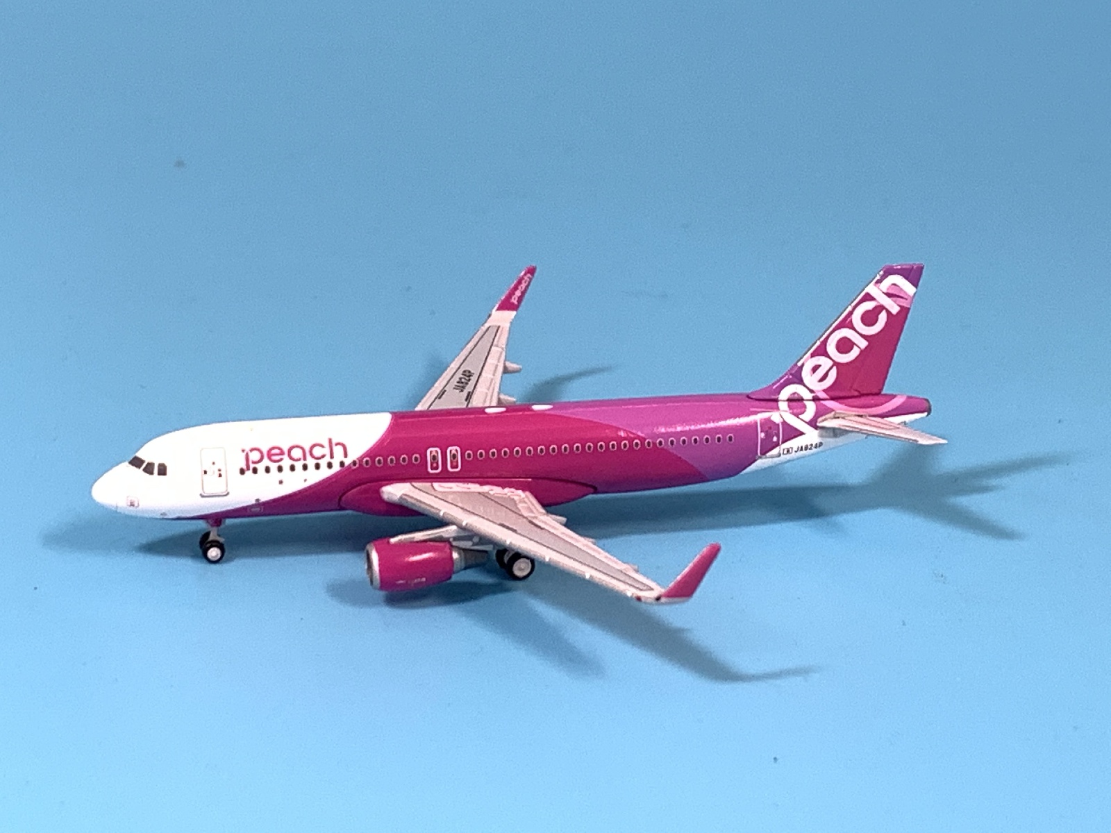 MM50006 Crosswingモデル PEACH A320 JA824P 1:500 完売しました