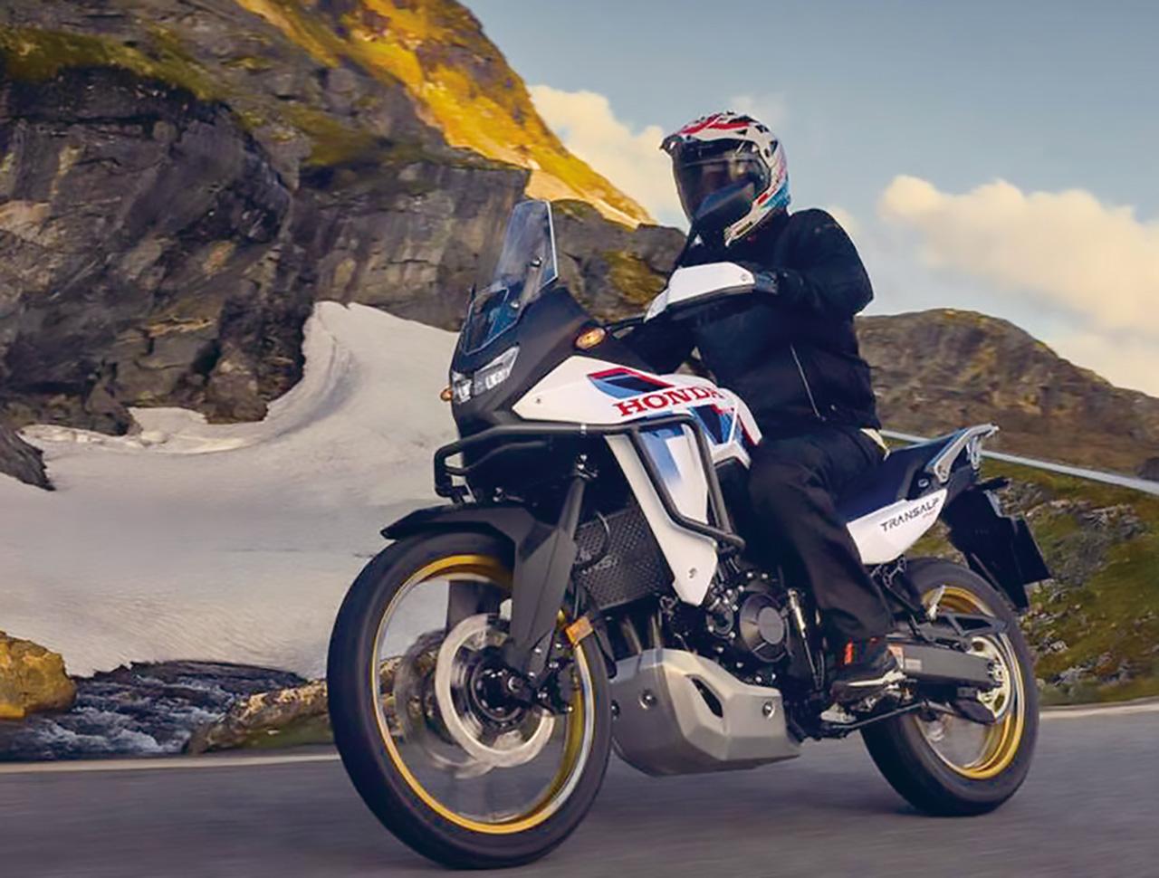 ホンダ新型「XL750トランザルプ」が海外で登場｜オフロードモデル初のE