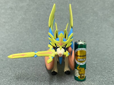 Zacian Zamazenta Pokemon monster Figure Nintendo Tomy Collection