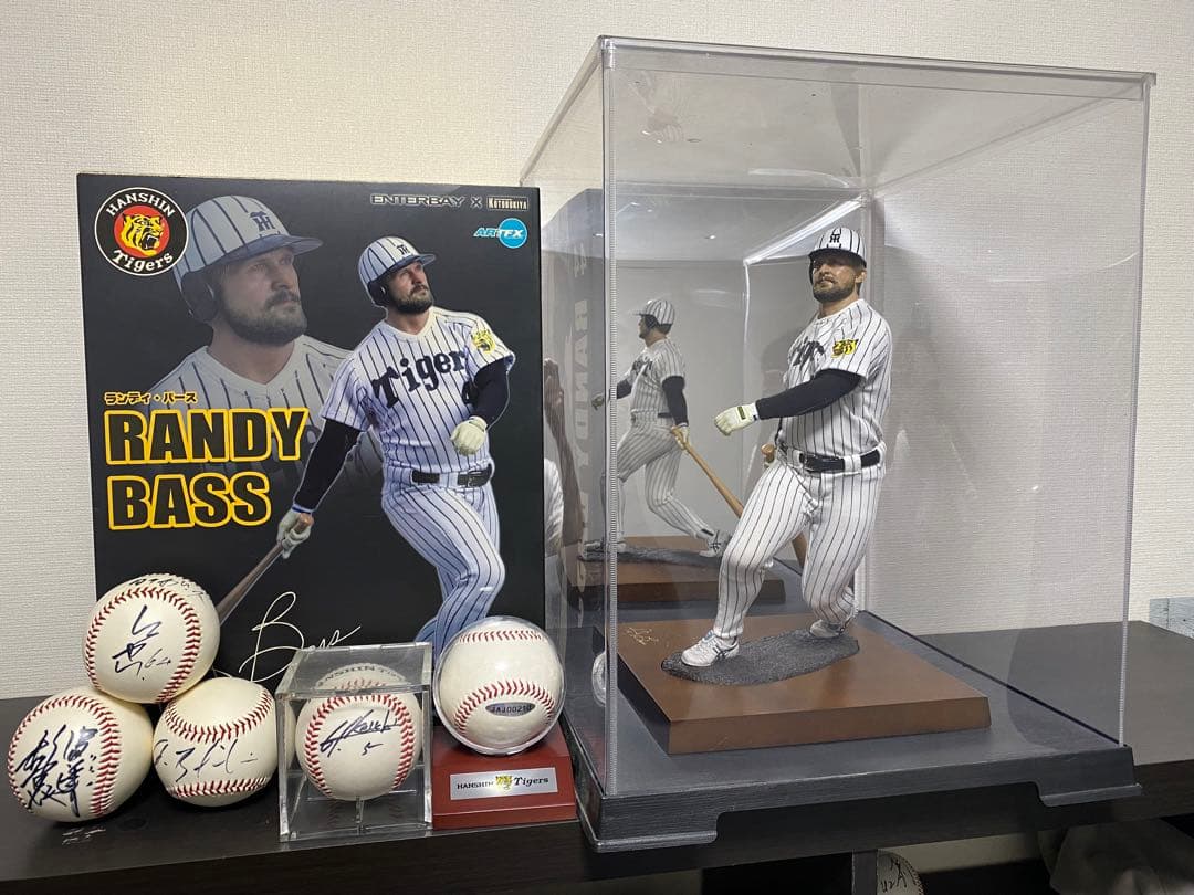 阪神タイガース　ランディバース　フィギア 伝説の選手を完全再現！】ランディ・バース フィギュアをご紹介