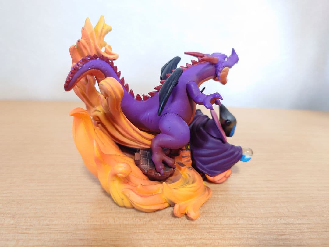 ドラクエ モンスターズギャラリー 竜王 りゅうおう - メルカリ