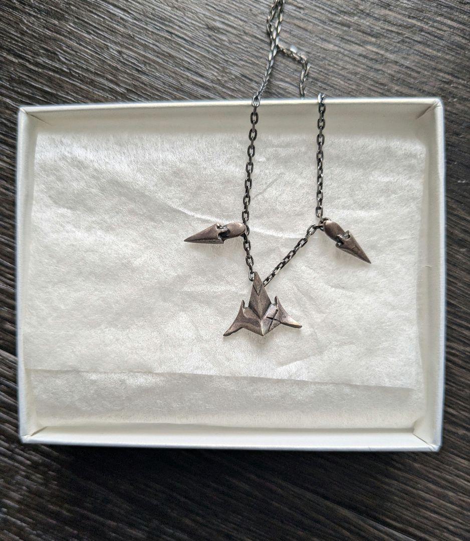 シンフォギアAXZ 暁切歌 イガリマ シルバーネックレス 戦姫絶唱シンフォギア イガリマ シルバーペンダント : 戦姫絶唱