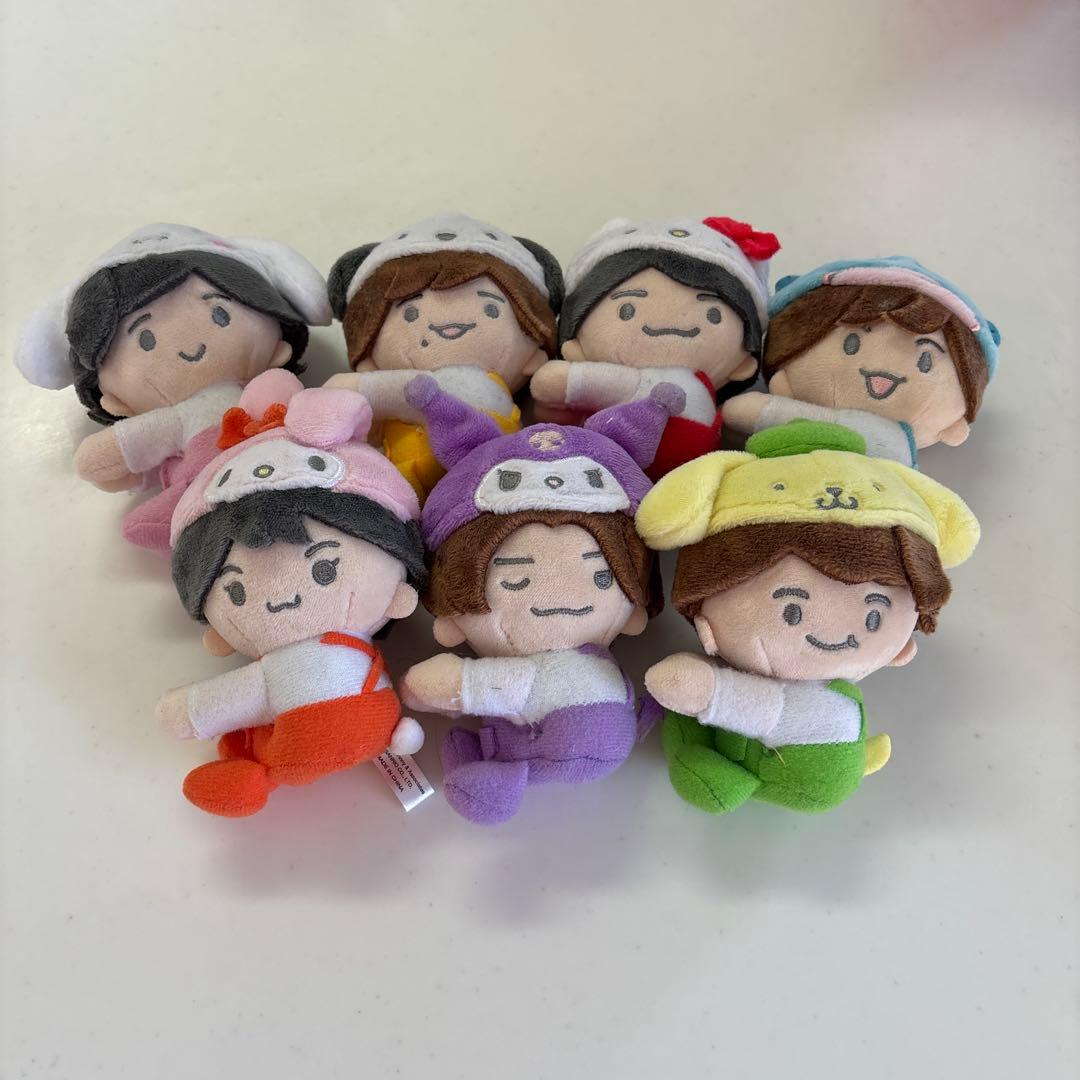 なにわ男子サンリオコラボクリップマスコット7体セット - メルカリ